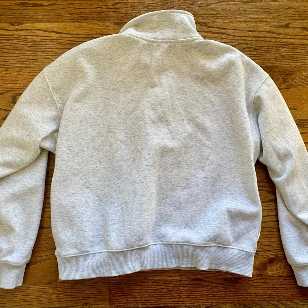 Fabletics Gray Half-Zip Pullover Jacket L • Logo Sweatshirt •
